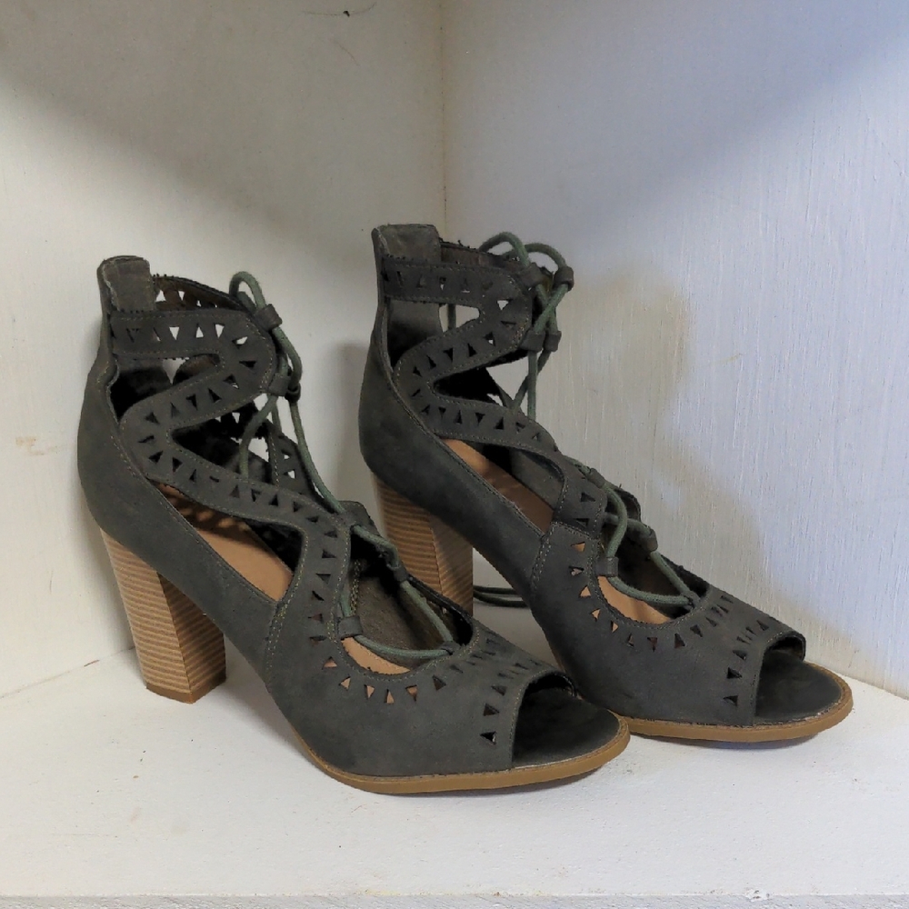 Women's Lace-Up Cutout Heeled Sandals